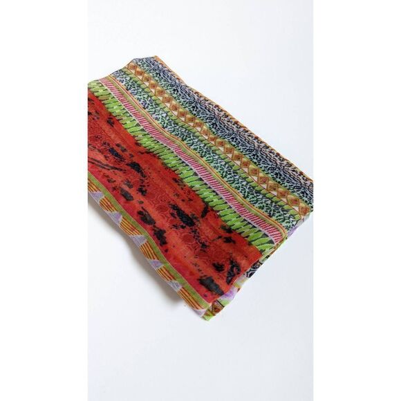 Ladies Aztec Scarf  - Picture 13 of 13